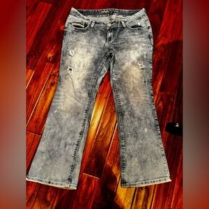 Amethyst Jeans Light Wash Gray Flared Jeans